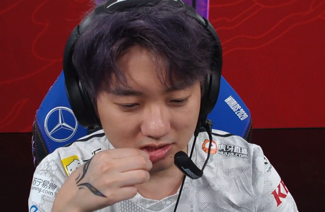 包含Karsa新星精彩发挥表现惊艳，雄鹿未来可期！的词条